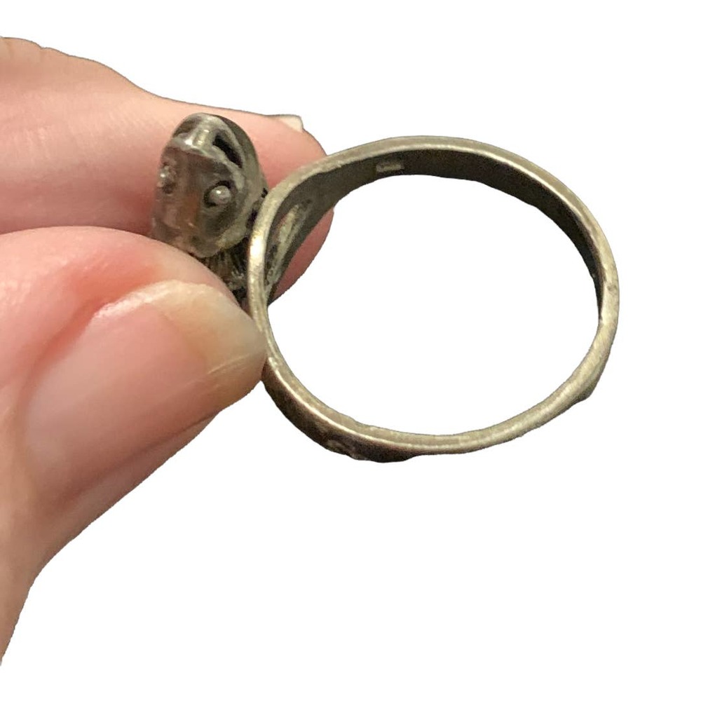 Sterling Fish Ring with Moving Tail - Picture 4 of 4